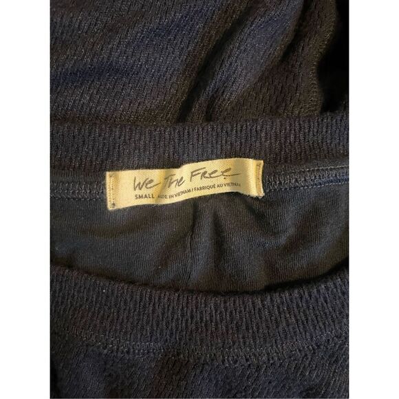 Free People We The Free Navy Blue Cropped Sweater Small - Picture 2 of 4